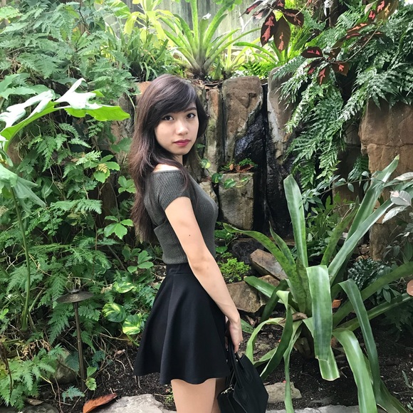 Meet your Posher, Cindy - Picture 2 of 8